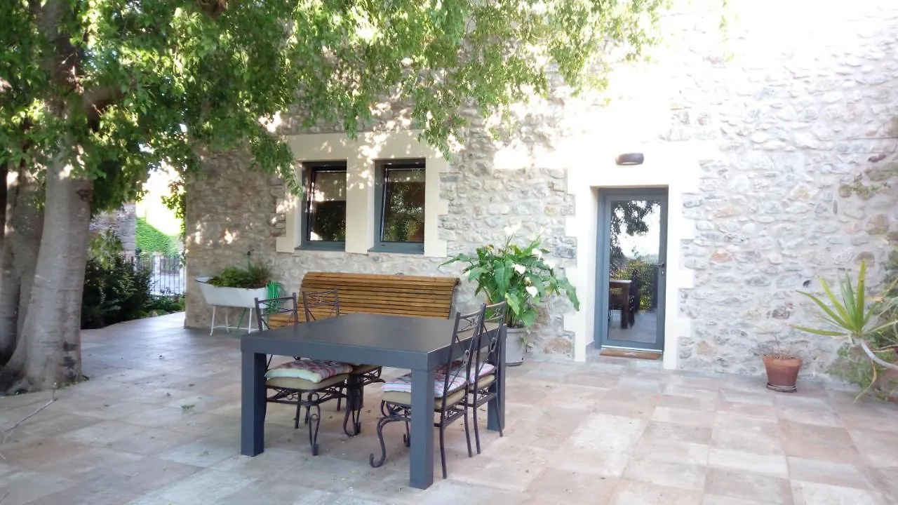 La Casa Dels Lledoners Bed & Breakfast Masarach